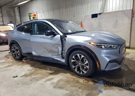 2022 Ford Mustang Mach-E Premium from USA, damaged, VIN 3FMTK3SU8NMA41226